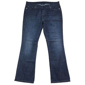 Levis Women's 553 Mid-Rise Boot Cut Jeans Size 18M Denim NWOT